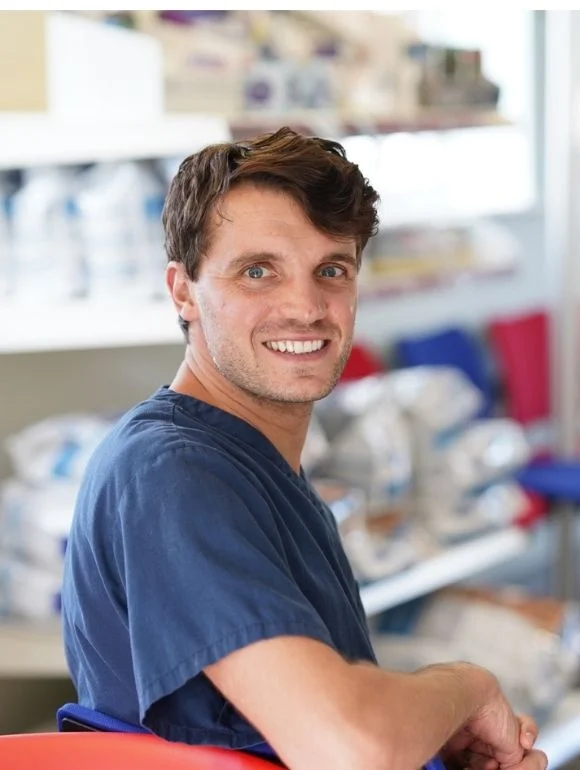 Andrew Milner-Dunn - Vet Surgeon